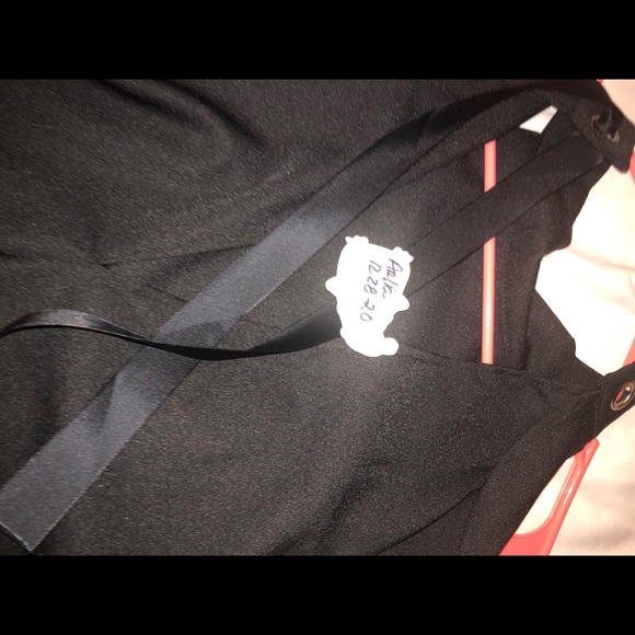 Top - Picture 2 of 2